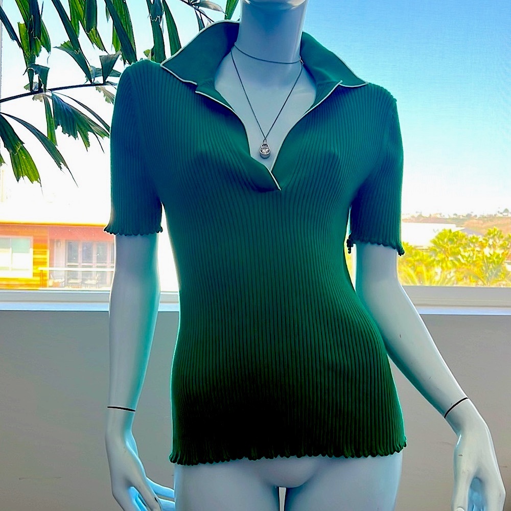 NWOT The Lina short sleeve green sweater from Reiss